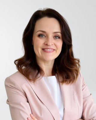 Photo of Samantha McKinnon, Psychiatric Nurse Practitioner, PMHNP