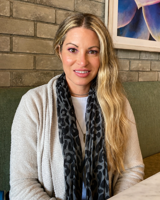 Photo of Yvette T Toman, Clinical Social Work/Therapist, LCSW, MSW