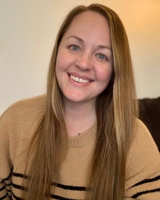 Photo of Hannah Bodes, Counselor, LCMHCA, MA