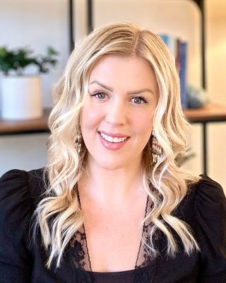 Photo of Katie Cummings, Licensed Professional Counselor, MA, RYT