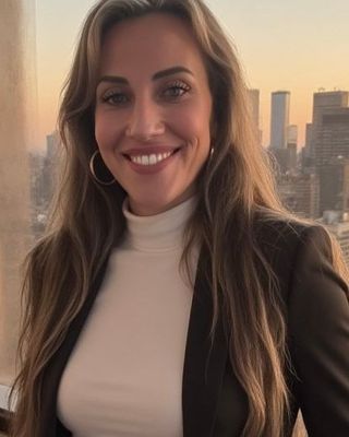 Photo of Cayli Collins, Licensed Professional Counselor, MA, LPC, LAC