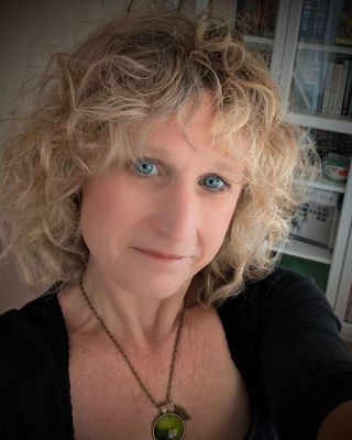 Photo of Ronna Stedman, Clinical Social Work/Therapist, LCSW, CCTP