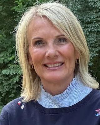 Photo of Gwendolyn M Niesen, Clinical Social Work/Therapist, MSW, LISW
