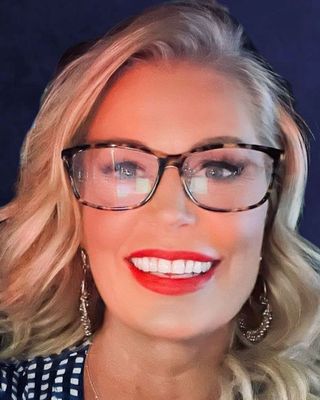 Photo of Carrie Cleveland, Marriage & Family Therapist, LMFT