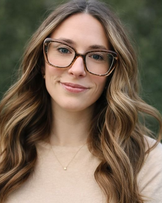Photo of Kylee Mueggenburg, Licensed Professional Clinical Counselor, LPCC, LMHC