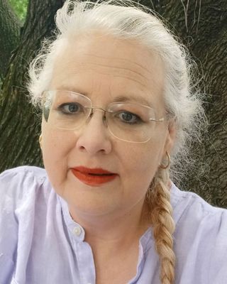 Photo of Kristin Erika Lovgren, Clinical Social Work/Therapist, LSW