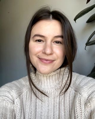 Photo of Rachel Mariani - Rachel Mariani- Relationships, Motherhood, Anxiety, Registered Psychotherapist (Qualifying), MA , BSc, RP(Q)