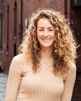 Photo of Tia Spencer, Pre-Licensed Professional