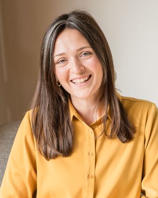 Photo of Amanda Silva, Clinical Social Work/Therapist, LCSW