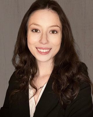 Photo of Sarah Sustaita, Pre-Licensed Professional