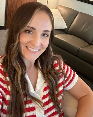 Photo of Raquel Shumway Cruz, Marriage & Family Therapist, MS, LMFT