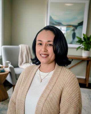 Photo of Georginea Mackie, Associate Clinical Social Worker, ACSW