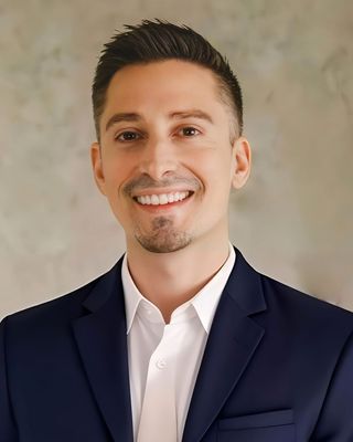 Photo of Dr. Chris Bernardo, Limited Licensed Psychologist, PsyD, TLLP