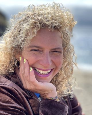 Photo of Sarah Silbert Hinawi, Licensed Mental Health Counselor, EdM