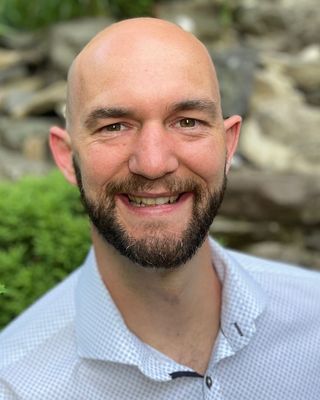 Photo of Jim McGeragle, Registered Psychotherapist (Qualifying), RP(Q), CCTP I