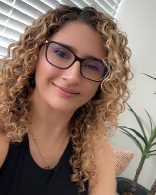 Photo of Dr. Viktoria Cicolli, Psychologist, PsyD