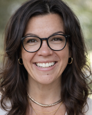 Photo of Leah Corral, Clinical Social Work/Therapist, MAT, LCSW