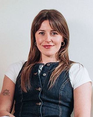 Photo of Lauren Goodbourn, Psychotherapist, MA, MBABCP