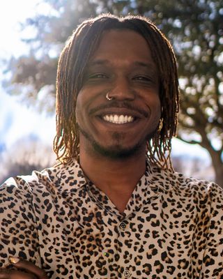 Photo of Devrick Ridgeway, Marriage & Family Therapist Associate, MS, LMFT-A