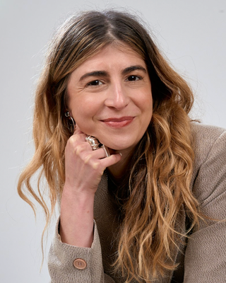 Photo of Julia Willinger, Marriage & Family Therapist, LMFT, RYT-200