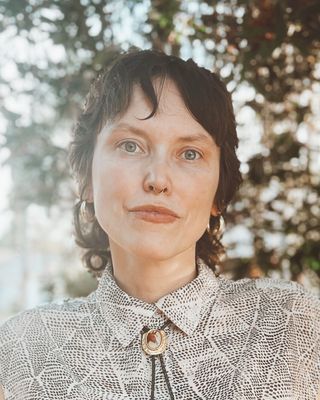 Photo of Beth Kiacz, Marriage & Family Therapist Associate, BFA, MA, AMFT