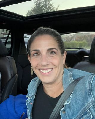 Photo of Lindsey J Willis, Clinical Social Work/Therapist, AM, LICSW