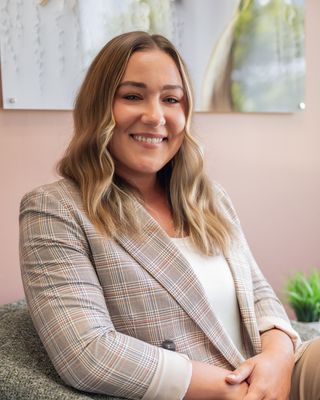 Photo of Tess Hoekstra, Marriage & Family Therapist, LMFT