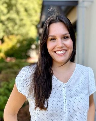 Photo of Ellen Napolitano, Pre-Licensed Professional, LMFTA