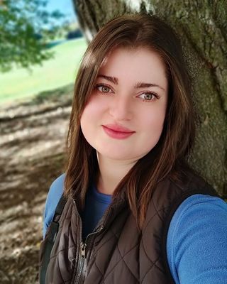 Photo of Mia Ostovar, Registered Psychotherapist, MACP, RSW, RP
