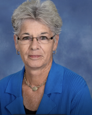 Photo of Annella Dixon, Licensed Mental Health Counselor, LMHC