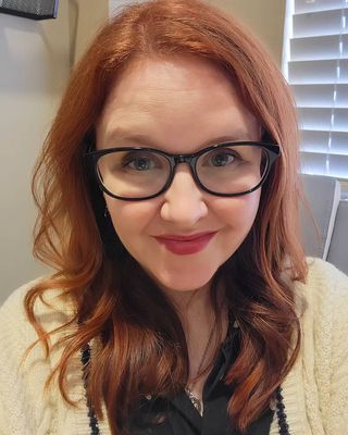 Photo of Sarah Henderson, Licensed Master Social Worker, AS, BA, LMSW