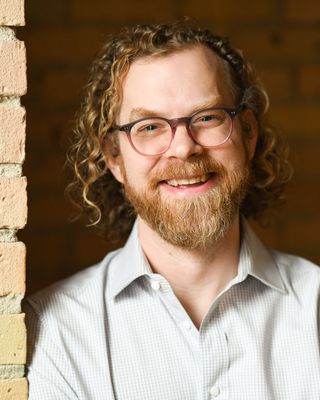 Photo of Christopher Olsen, Pre-Licensed Professional, MA, LAMFT