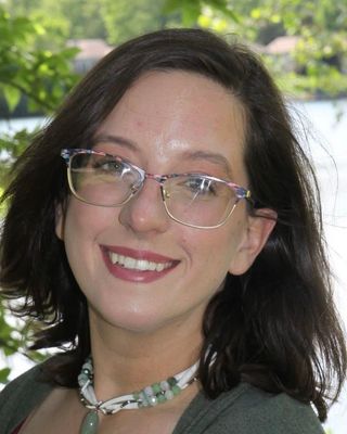 Photo of Sara Dear, Pre-Licensed Professional, MAC, CIT