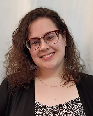 Photo of Ash Kasper, Clinical Social Work/Therapist, LLMSW