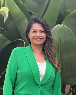 Photo of Lizzette Vescera, Marriage & Family Therapist, LMFT