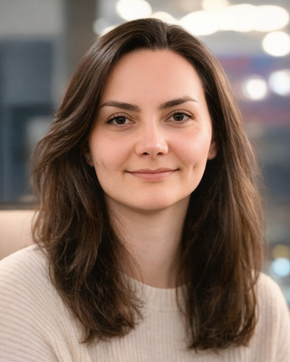 Photo of Pari Semsar, Licensed Professional Clinical Counselor, LPCC
