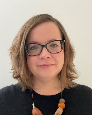 Photo of Dr Lynne Taylor, Psychotherapist, ACP