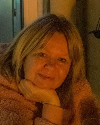 Photo of Vickie Gore, Counsellor, MBACP