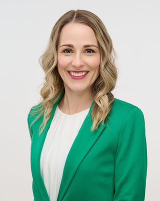 Photo of Kari Deschambault, Registered Social Worker in Winnipeg, MB