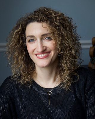 Photo of Alina Hovsoyan, Clinical Social Work/Therapist, LCSW