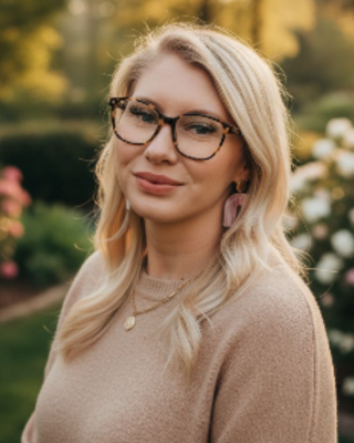 Photo of Samantha Mills, Clinical Social Work/Therapist, LCSW