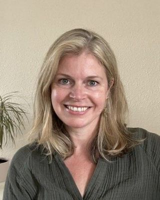 Photo of Fiona Keyte, Counsellor, MA, MBACP