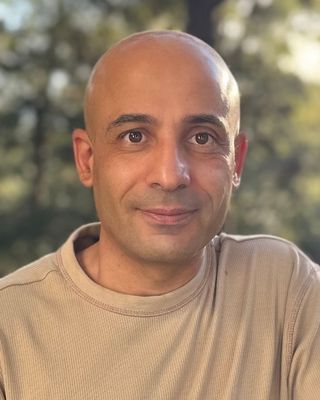 Photo of Khalil Dolatyar, Psychologist, PsyBA General
