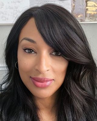Photo of Alisha Fluker, Psychiatric Nurse Practitioner, DNP, APRN, PMHNP, WHNP, PMH-C