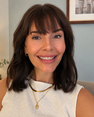 Photo of Georgina Cann, Psychotherapist, MA, MBACP Accred