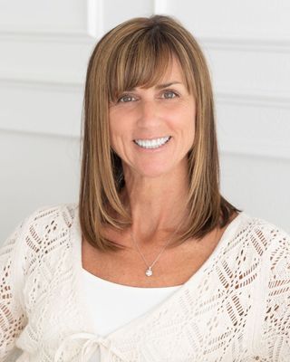 Photo of Marnie Davis, Counselor, LMHC, CEDS-C