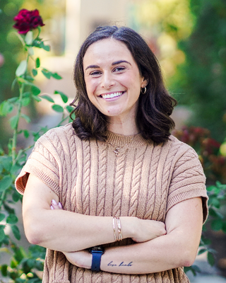 Photo of Elena Sternlicht, Marriage & Family Therapist Associate, MA, AMFT