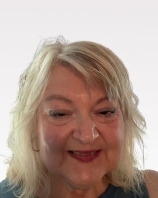 Photo of Gloria Questel, Clinical Social Work/Therapist, LISW-S