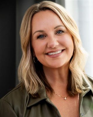 Photo of Alicia Barrett, Marriage & Family Therapist Associate, MA, LMFTA