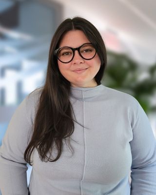 Photo of Dr. Hannah Navarro, Psychologist, PsyD